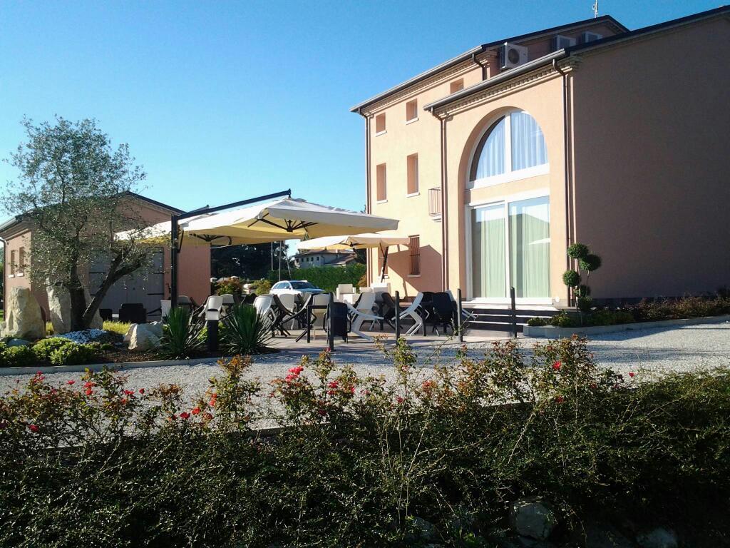 Agrialloggi La Palazzina Curtarolo Εξωτερικό φωτογραφία